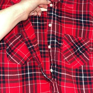 Merona size medium red flannel half button up